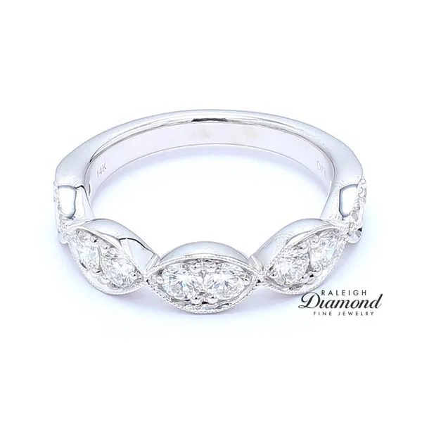 14K White Gold 1ctw Vintage Style Diamond Wedding Band Image 2 Raleigh Diamond Fine Jewelry Raleigh, NC
