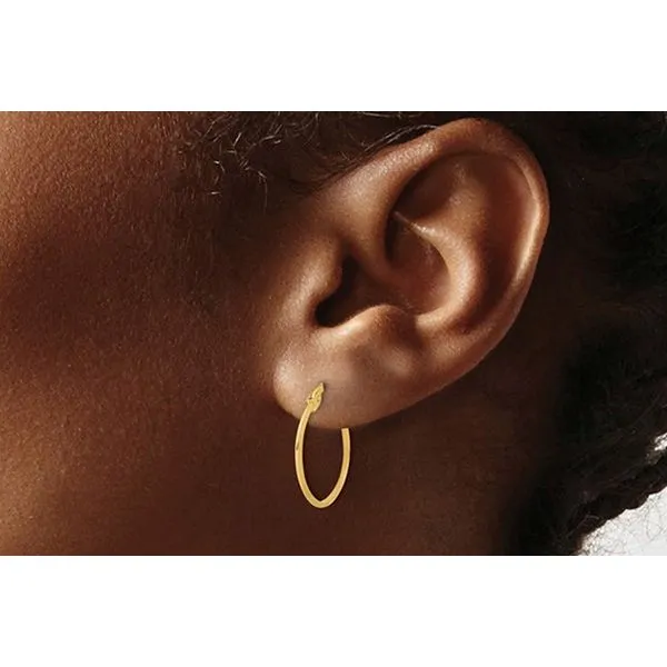 14K Yellow Gold Knife Edge Small Hoop Earrings Image 3 Raleigh Diamond Fine Jewelry Raleigh, NC