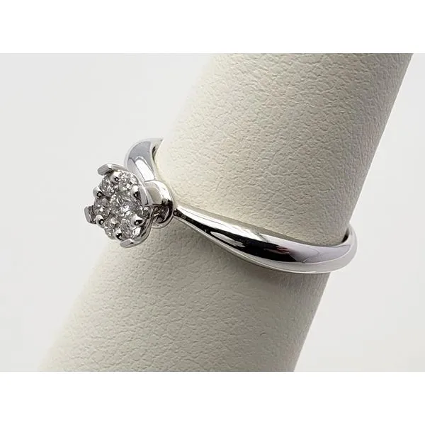 14k white gold diamond cluster engagement ring Image 2 Roberts Jewelers Jackson, TN