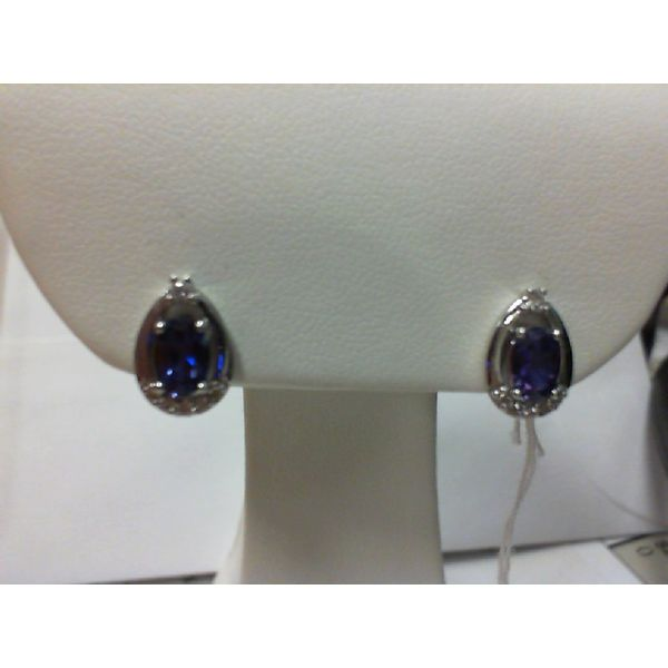 Earrings Nick T. Arnold Jewelers Owensboro, KY