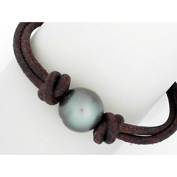 Tahitian Black Pearl on Brown Leather Simones Jewelry, LLC Shrewsbury, NJ
