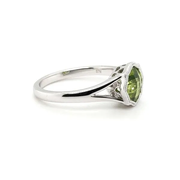 14kt White Gold Peridot Ring