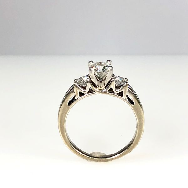 14K 3-Stone Diamond Estate Ring Image 2 Towne Square Jewelers Charleston, IL