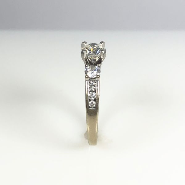 14K 3-Stone Diamond Estate Ring Image 3 Towne Square Jewelers Charleston, IL