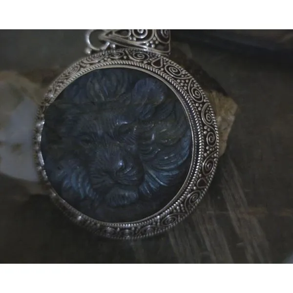 SS Caved Lion Labradorite In Detailed Scrollwork Setting Vulcan's Forge LLC KANSAS CITY, MO