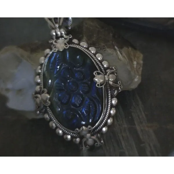 SS Carved Floral Labradorite W/ Detailed Swirl Setting & Bail Vulcan's Forge LLC KANSAS CITY, MO