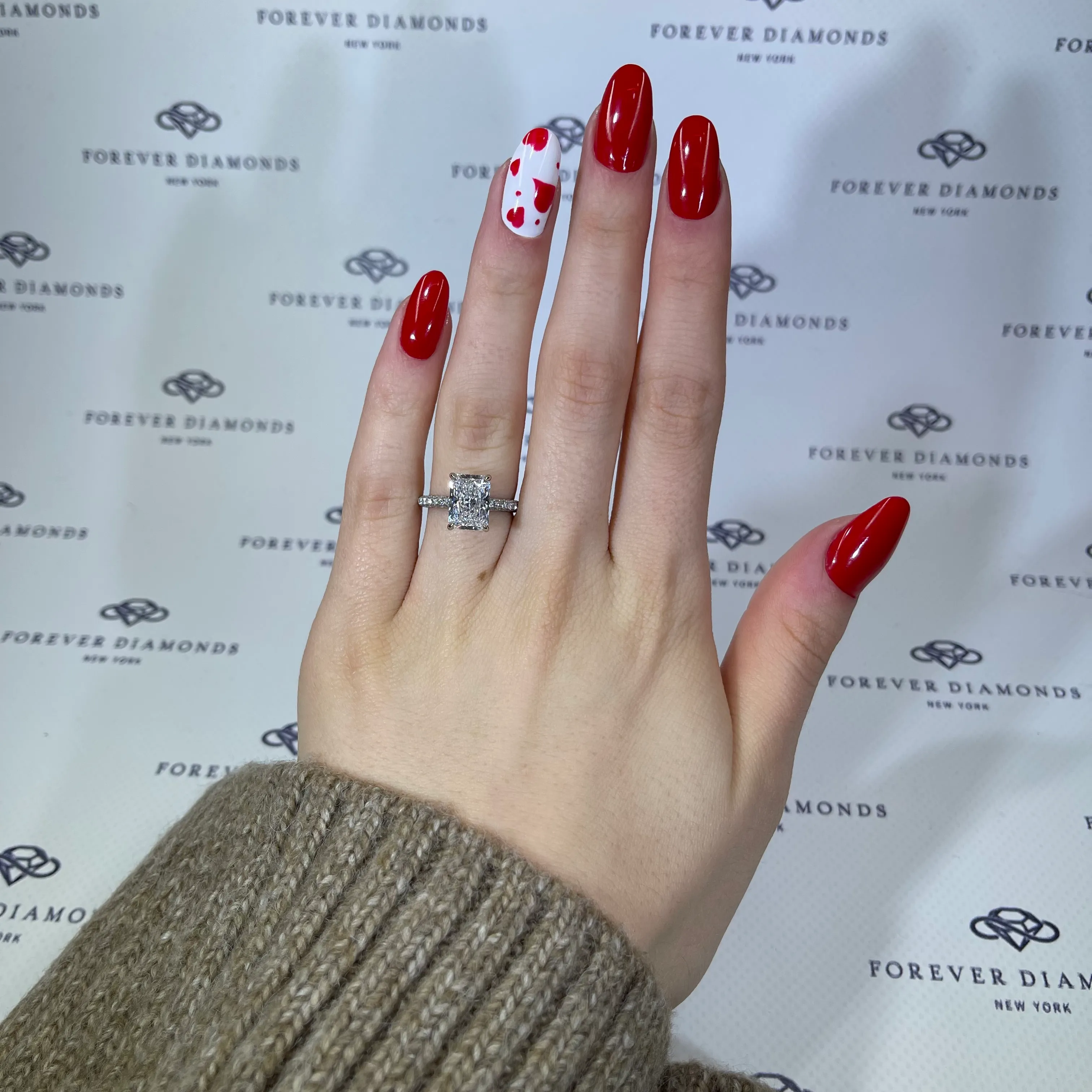 GIA 3.00ct G VS2 Radiant "Catherine" Engagement Ring Image 2 Forever Diamonds New York, NY