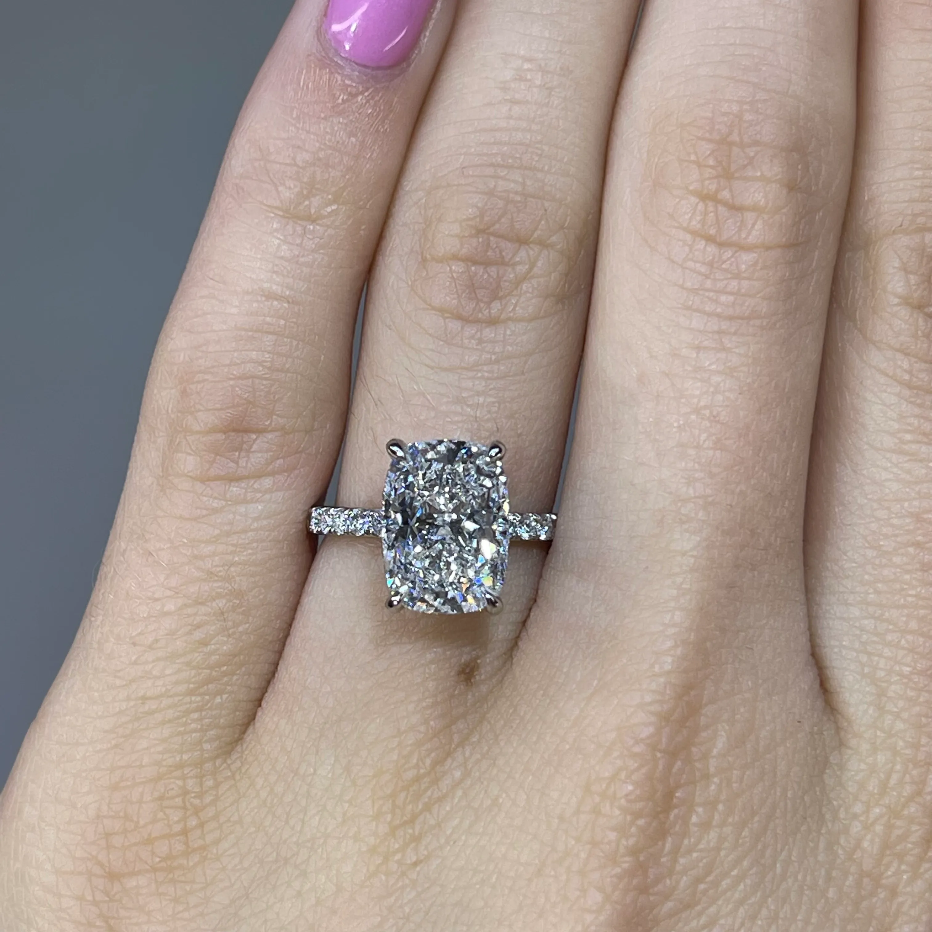 4.65ct E VS1 Cushion Madison Forever Diamonds New York, NY
