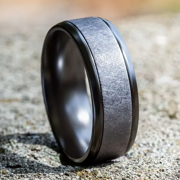 THE KNIGHT Image 4 Richard's Jewelry Berne, IN