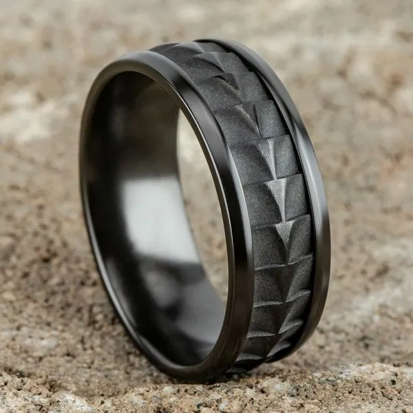 THE DUNDEE Image 4 Diamond Showcase Longview, WA