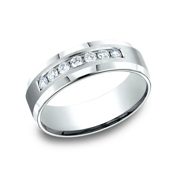 THE GENTLEMAN Diamond Showcase Longview, WA