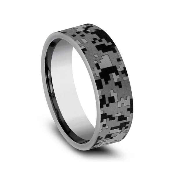 THE DIGITAL CAMO Image 2 Diamond Showcase Longview, WA