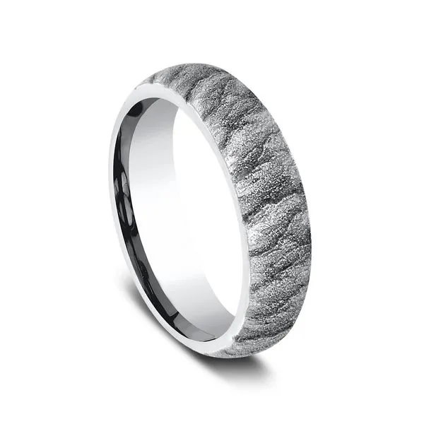 THE CASCADE Image 2 Diamond Showcase Longview, WA