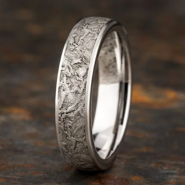 THE EASEL Image 4 Diamond Showcase Longview, WA