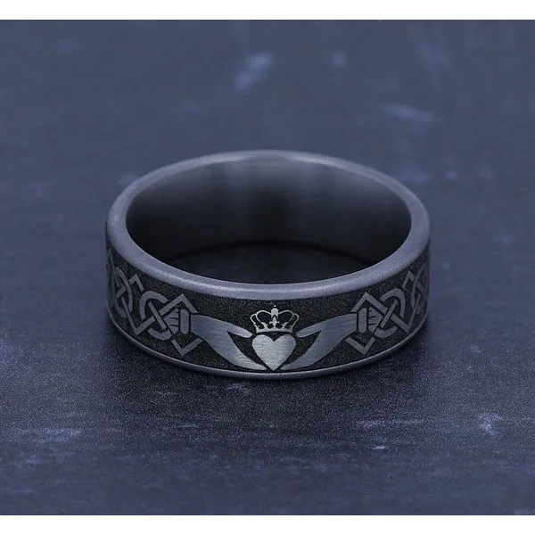 THE CLADDAGH Image 4 Richard's Jewelry Berne, IN