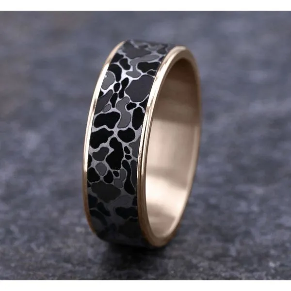 THE DUCK CAMO Image 4 Diamond Showcase Longview, WA