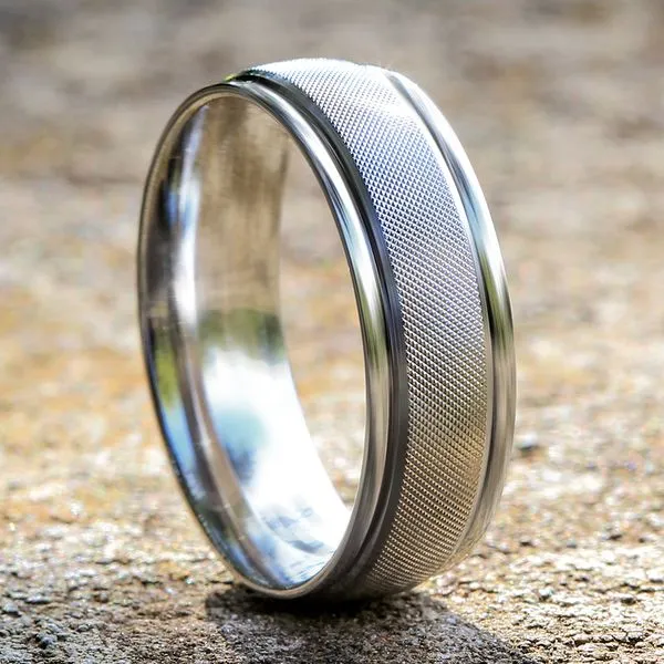 THE FIORE Image 4 Richard's Jewelry Berne, IN