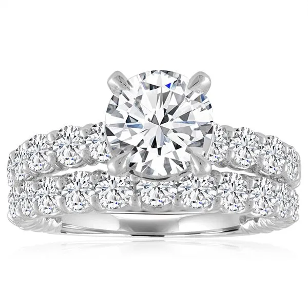 Round Diamond Shared Prong Graduated Setting Image 3 Ambassador Diamond Jewelers Tucson, AZ