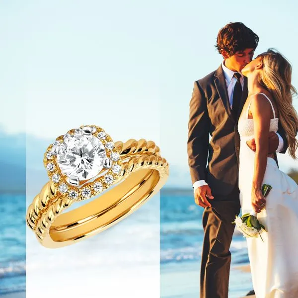 14k Yellow Gold Bridal Set Image 5 Richard's Jewelry Berne, IN