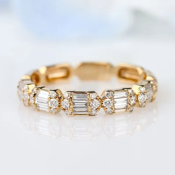 Parade In Fashion Band Image 2 Studio D Jewelers Woodstock, IL