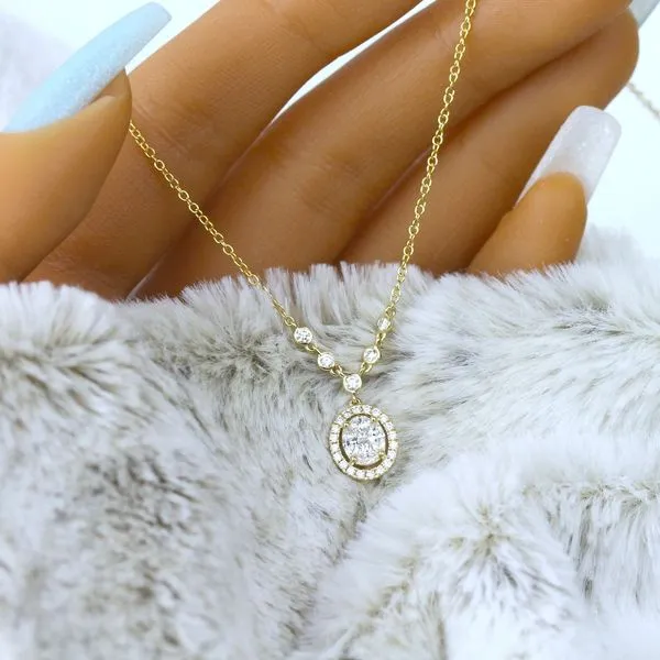 Parade In Fashion Necklace Image 2 Studio D Jewelers Woodstock, IL