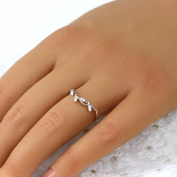 Lyria Bridal Band Image 4 Studio D Jewelers Woodstock, IL