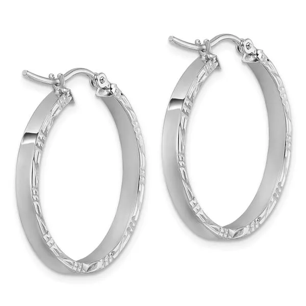 Leslie's 10k White Gold D/C Edge Medium 3mm Polish Hoop Earrings Image 3 Trenton Jewelers Ltd. Trenton, MI