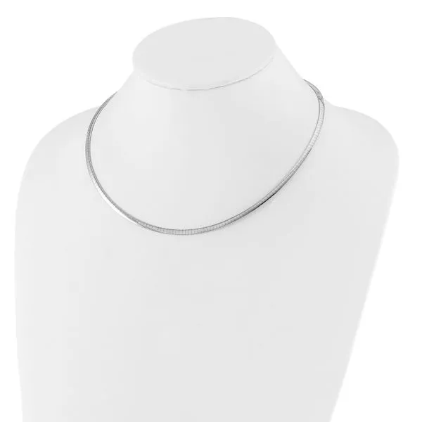 Leslie's 14K 3mm Two-tone Reversible Omega Necklace Image 2 Johnson Jewellers Lindsay, ON