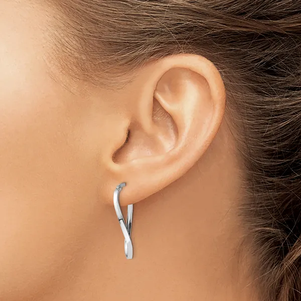 Leslie's 14K White Gold Polished Oval Hoop Earrings Image 4 Spencer's Jewelers Athens, GA