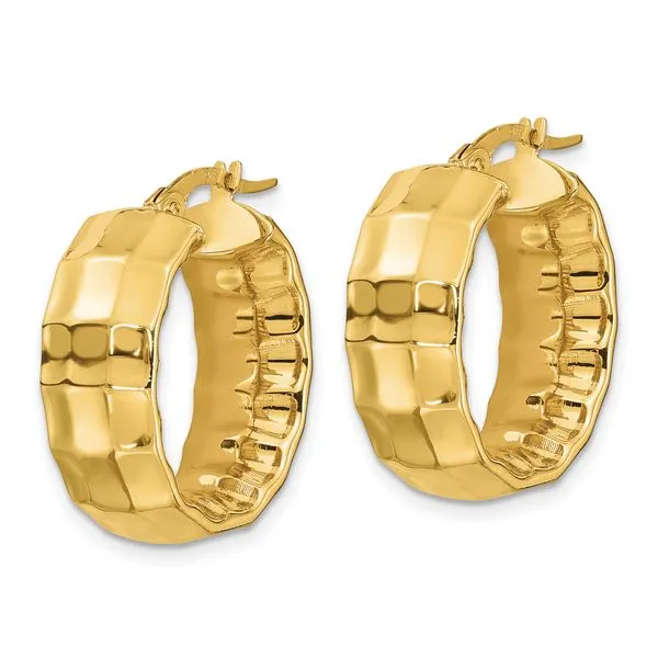 Leslie's 14K Polished Textured Oval Hoop Earrings Image 2 Mitchell's Jewelry Norman, OK