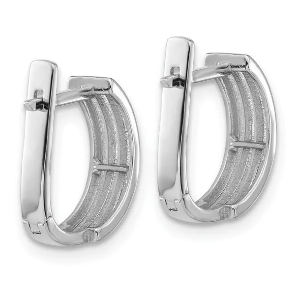 Leslie's 14K White Gold Polished and Grooved Hinged Hoop Earrings Image 3 Grayson & Co. Jewelers Iron Mountain, MI