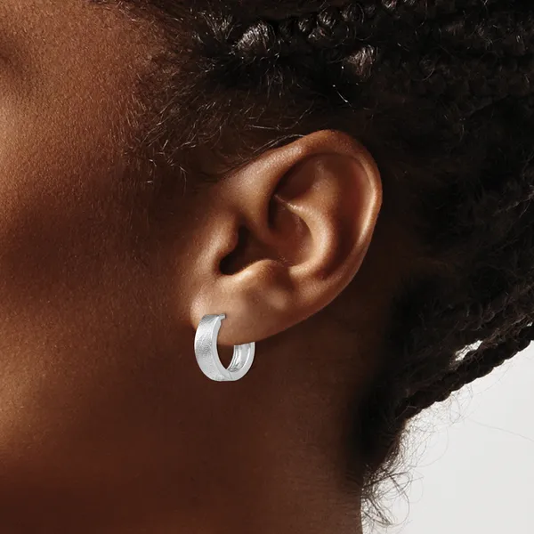 Sterling Silver Textured Hoop Earrings Image 3 Diamond Design Jewelers Somerset, KY