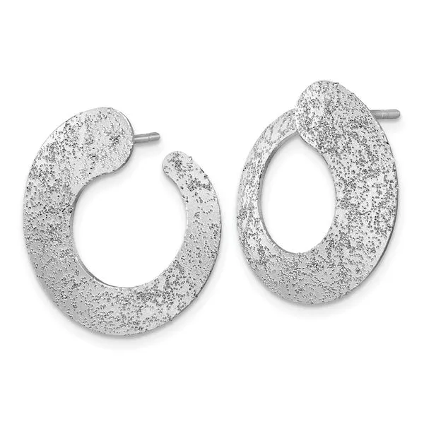 Leslie's SS Radiant Essence Textured Tapered Circle Post Earrings Image 2 Jim's Jewelers Tyler, TX