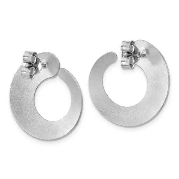 Leslie's SS Radiant Essence Textured Tapered Circle Post Earrings Image 3 Jim's Jewelers Tyler, TX