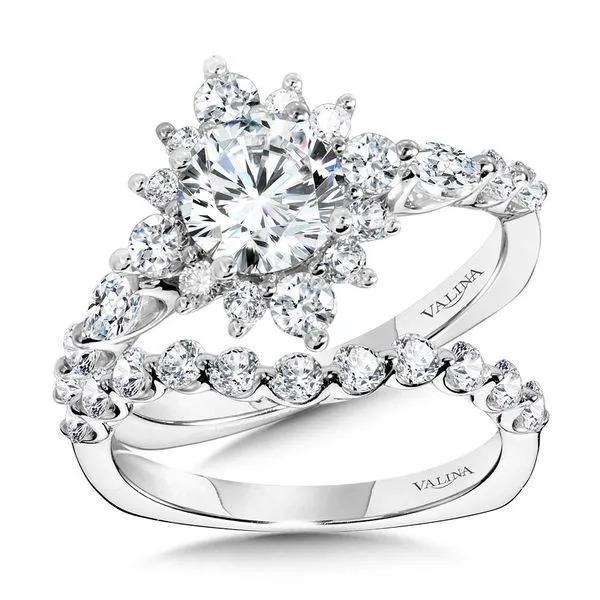 Curved Single Shared Prong Diamond Wedding Band Image 2 Midtown Diamonds Reno, NV