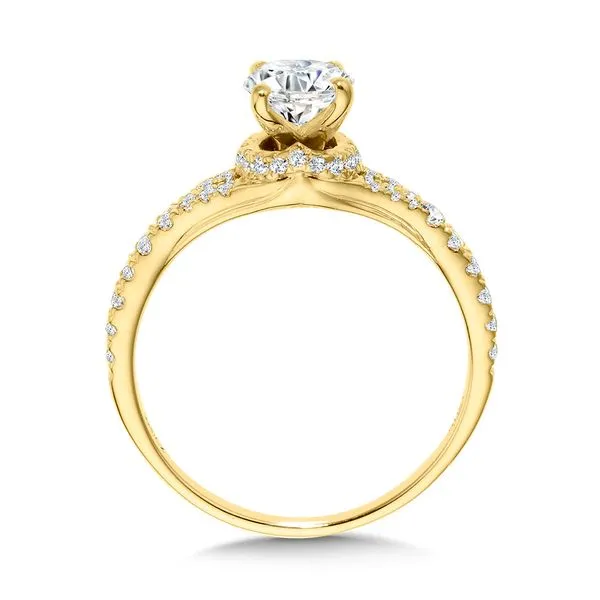 Oval-Cut Split Shank Diamond Engagement Ring w/ Chevron Cape Image 2 Midtown Diamonds Reno, NV