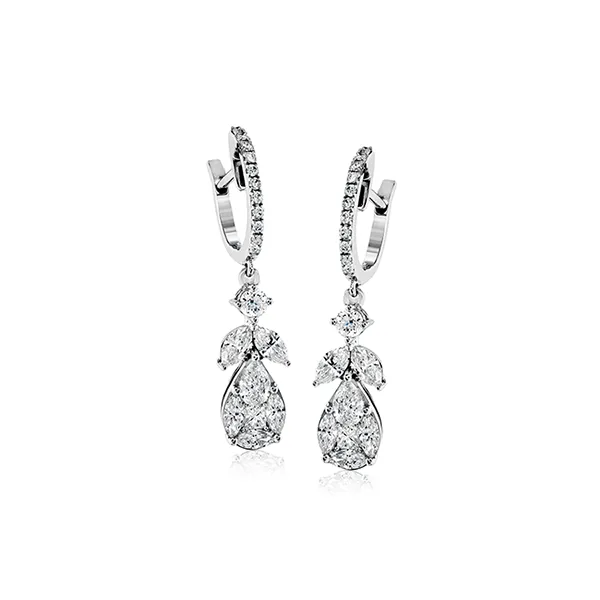 18k White Gold Diamond Earrings Diamond Showcase Longview, WA