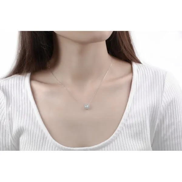 Lab Grown Diamond Halo Necklace Image 2 Mystique Jewelers Alexandria, VA