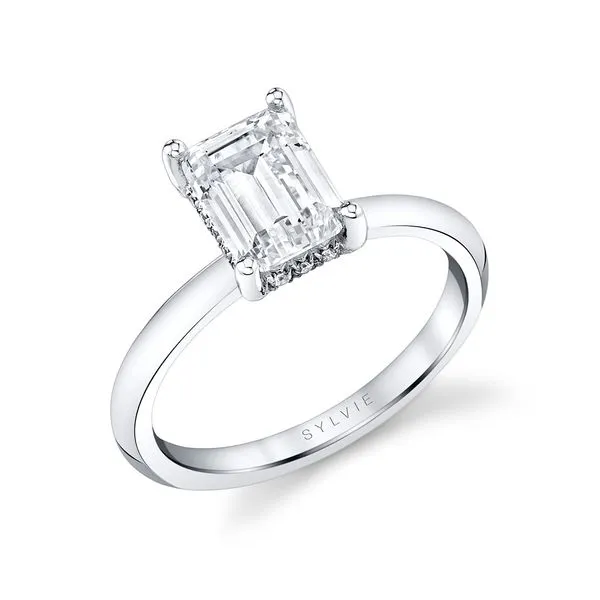 Women's Emerald Cut Solitaire Engagement Ring - Joanna Diamond Showcase Longview, WA