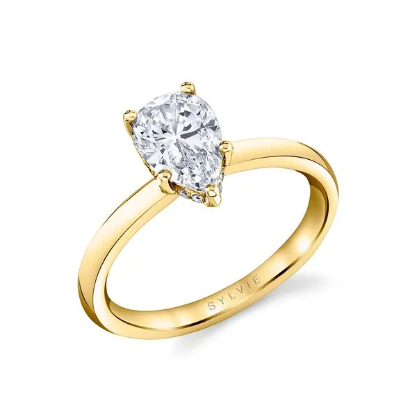 Women's Pear Cut Solitaire Engagement Ring - Joanna Diamond Showcase Longview, WA