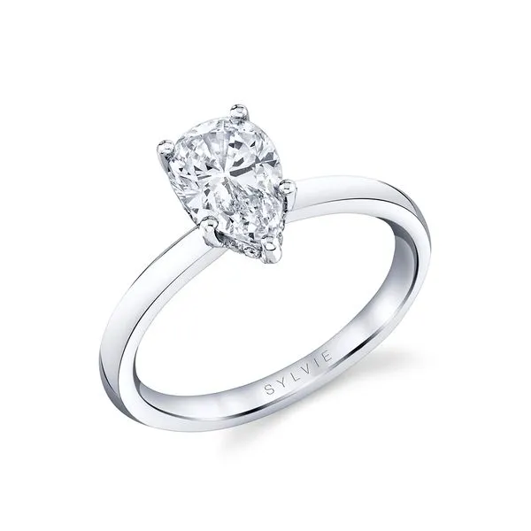 Women's Pear Cut Solitaire Engagement Ring - Joanna Diamond Showcase Longview, WA