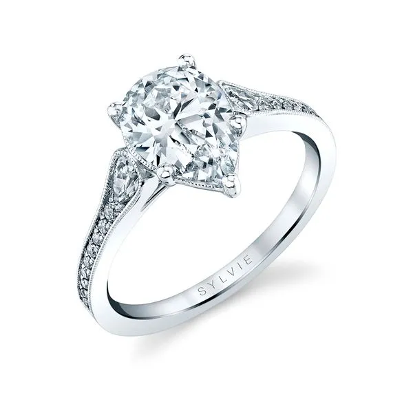 Women's Pear Shaped Unique Engagement Ring - Esmeralda Diamond Showcase Longview, WA
