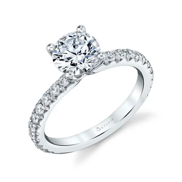 Women's Round Cut Classic Engagement Ring - Vanessa Diamond Showcase Longview, WA