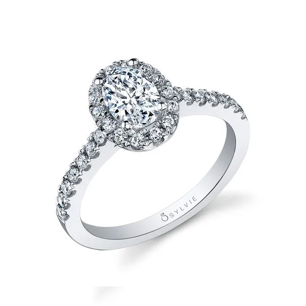 Women's Oval Cut Classic Halo Engagement Ring - Chantelle Diamond Showcase Longview, WA