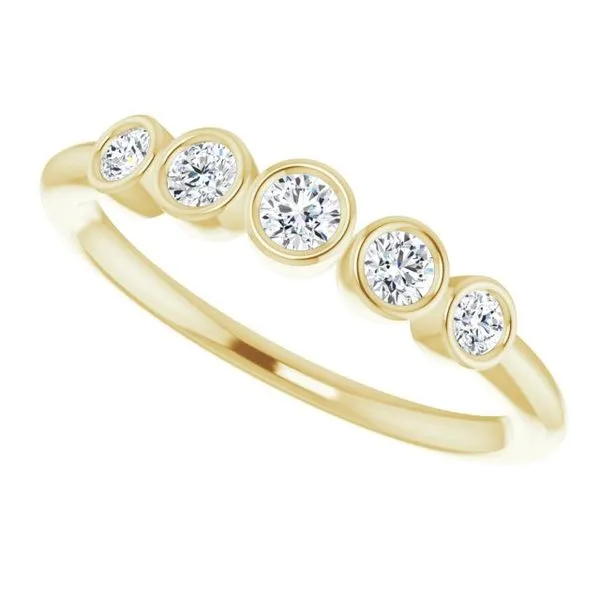 Graduated Bezel-Set Ring Image 5 Hopman Jewelers Elkhart, IN