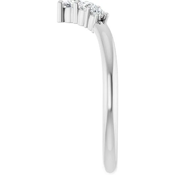 Accented Graduated V Ring Image 4 Diny's Jewelers Middleton, WI