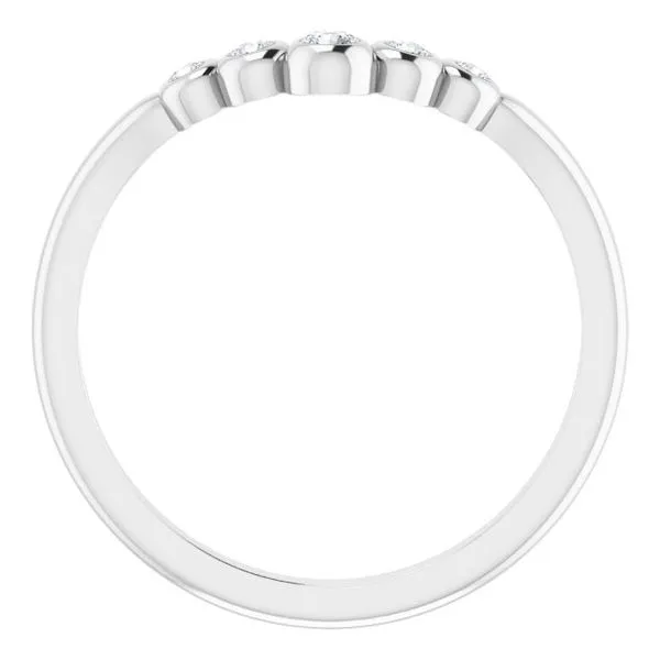 Bezel-Set Graduated V Ring Image 2 Cherry Street Jewelers Tulsa, OK