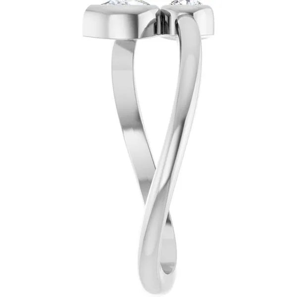Bezel-Set Bypass Ring Image 4 Arnold's Jewelry and Gifts Logansport, IN