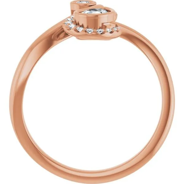 Bezel-Set Bypass Ring Image 2 Milan's Jewelry Inc Sarasota, FL