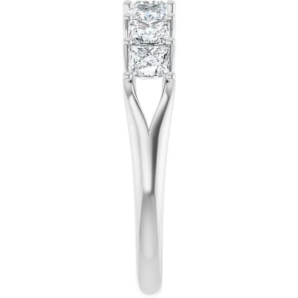 Share-Prong Seven-Stone Anniversary Band Image 4 Grayson & Co. Jewelers Iron Mountain, MI